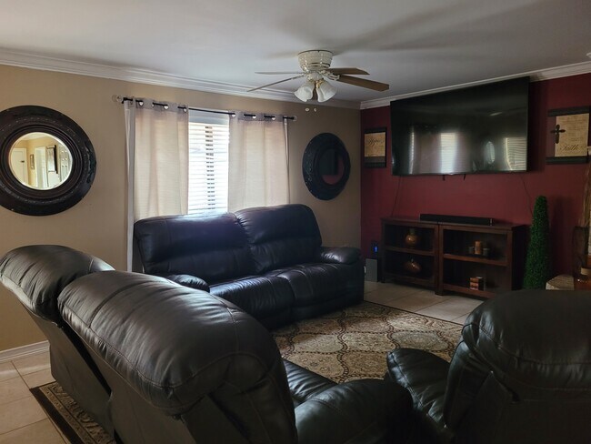 Building Photo - 4105 Bill Owens Pkwy