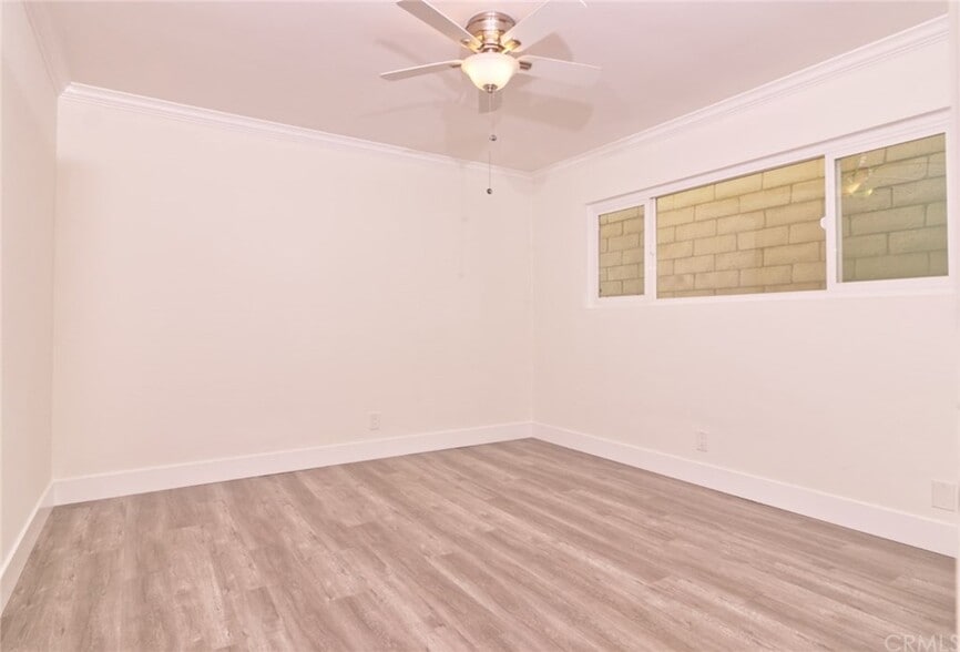 Building Photo - 225 Rosecrans Ave