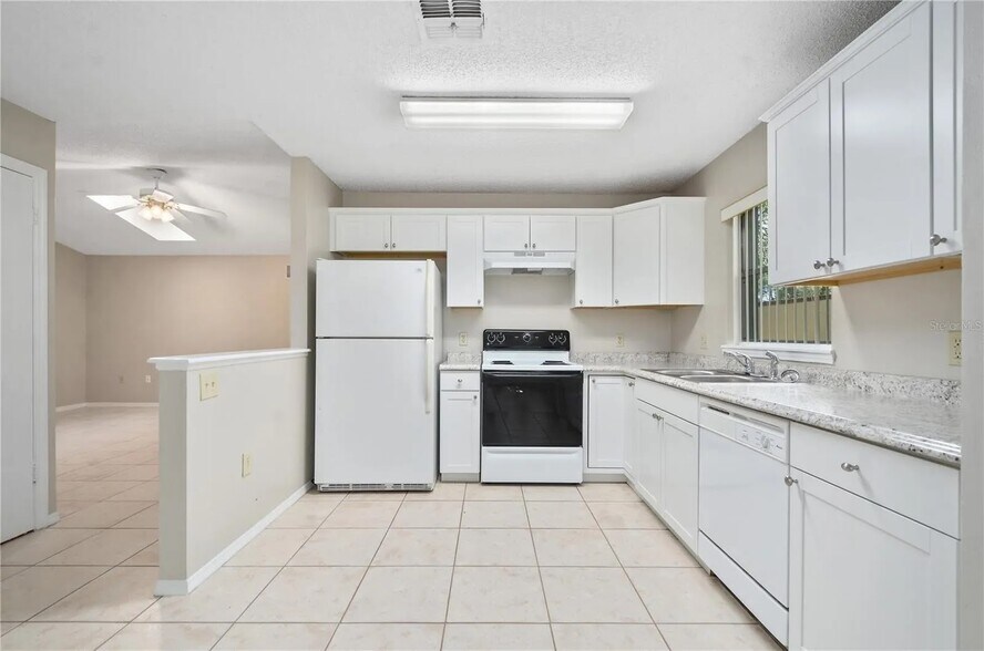 Building Photo - 1600 Cimarron Hills Dr