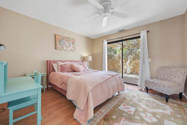 Building Photo - 72816 Mesa View Dr