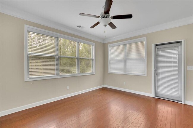 Building Photo - 4425 Holton Ave