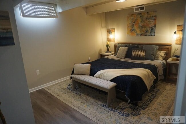 Building Photo - 613 Sykes Dr