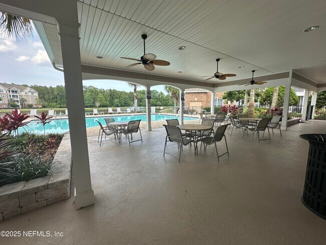 Building Photo - 11251 Campfield Dr