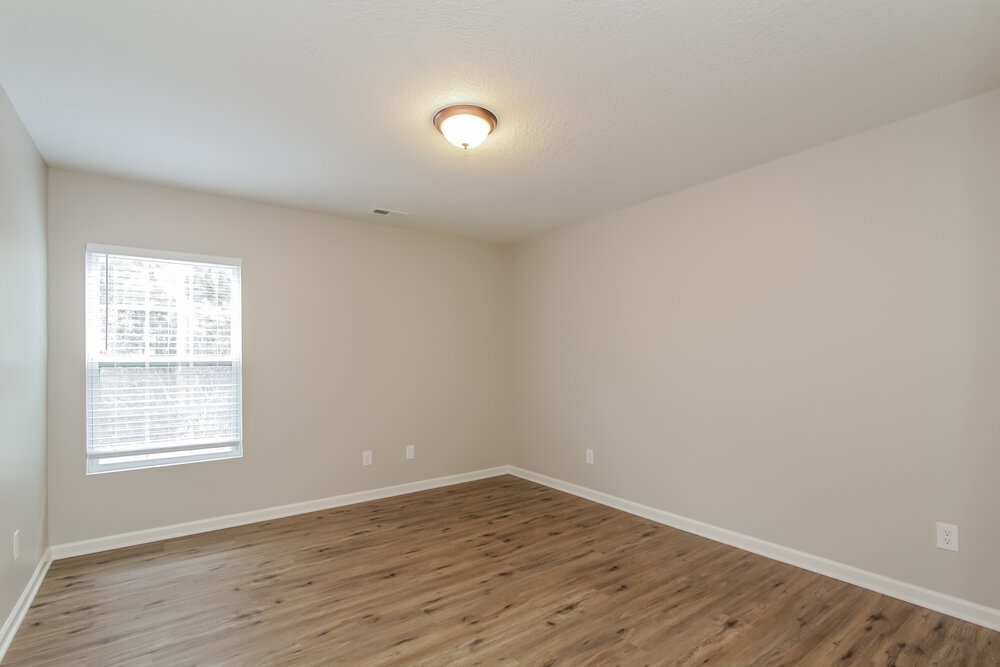 Building Photo - 11704 Village Pond Dr