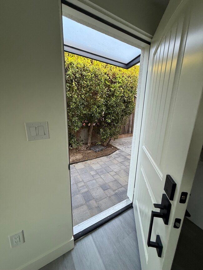 Building Photo - 18633 Community St