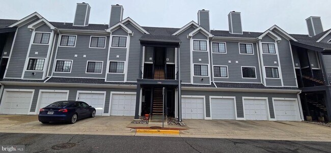 Building Photo - 7005 Birkenhead Pl