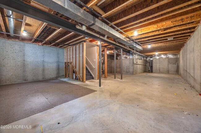 Building Photo - 10 Deepwater Cir