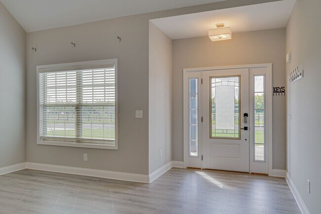 Building Photo - 207 Jesse Dr