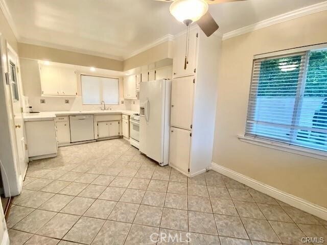 Building Photo - 2319 El Capitan Ave