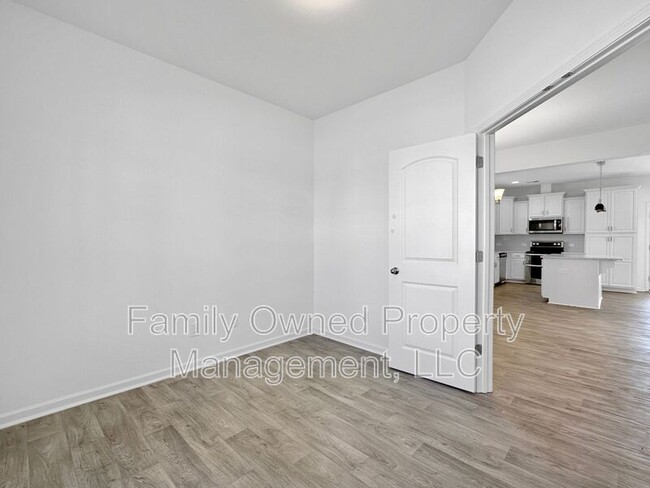 Building Photo - 105 Whimbrel Dr