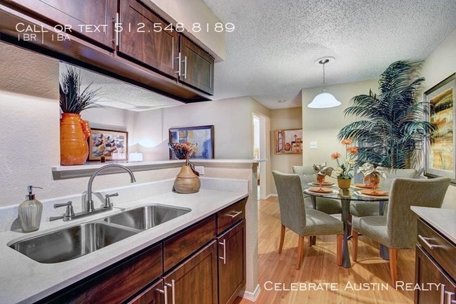 Building Photo - Twenty15