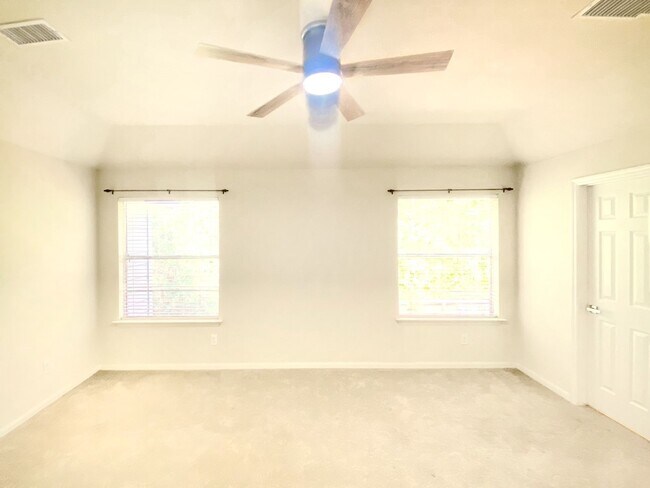 Building Photo - 54 Alderon Woods Pl