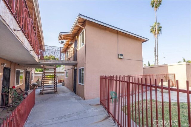 Building Photo - 115 N Walnuthaven Dr