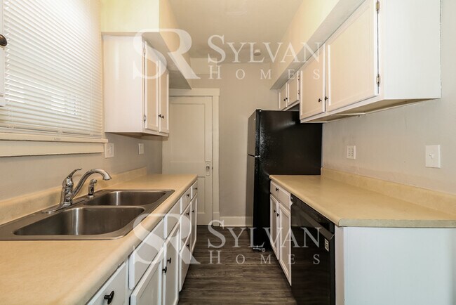 Building Photo - Living where You Love is Good for your Heart!