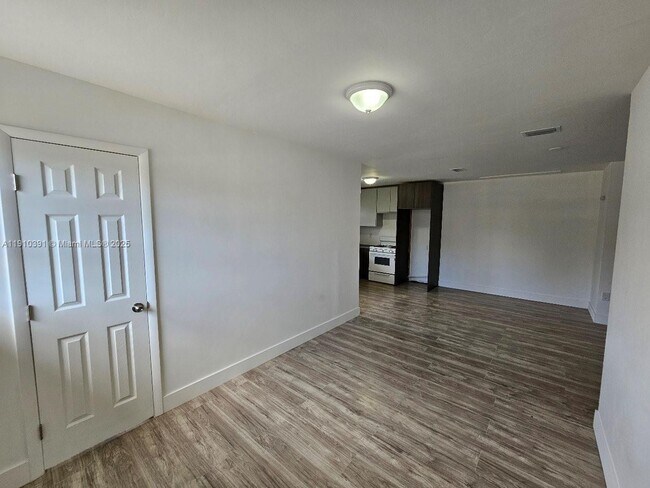 Building Photo - 8162 NW 5th Ave