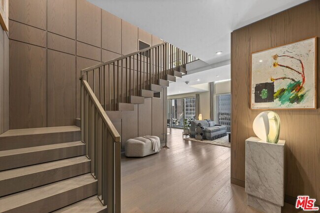 Building Photo - 2025 Ave of the Stars