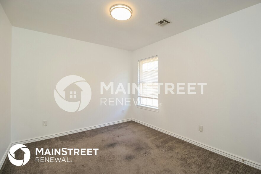 Building Photo - 9509 Apple Dr