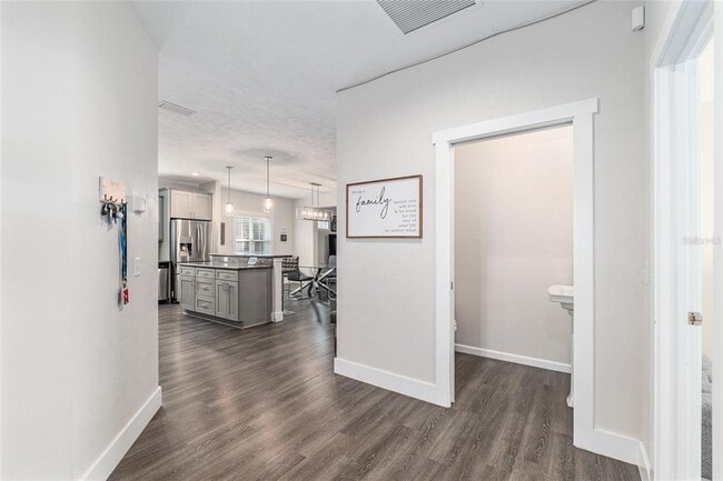 Building Photo - 1412 NW 121st Way