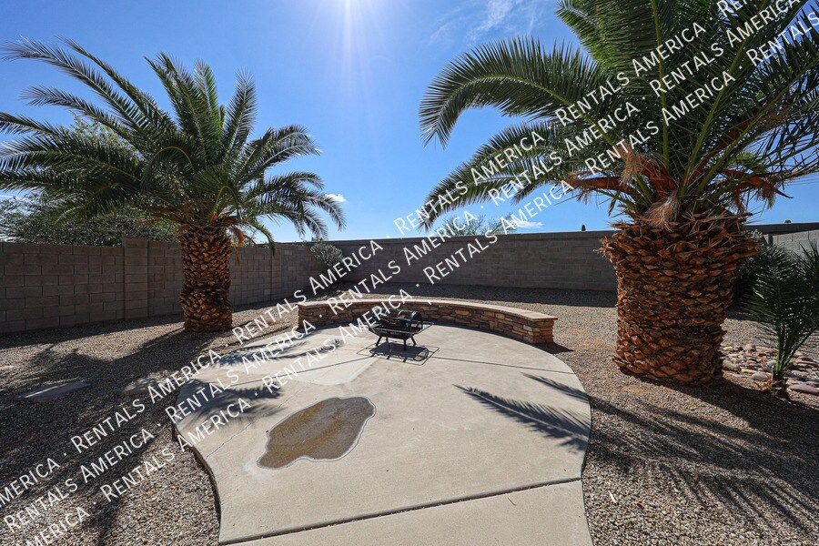 Building Photo - 8587 W Monona Ln