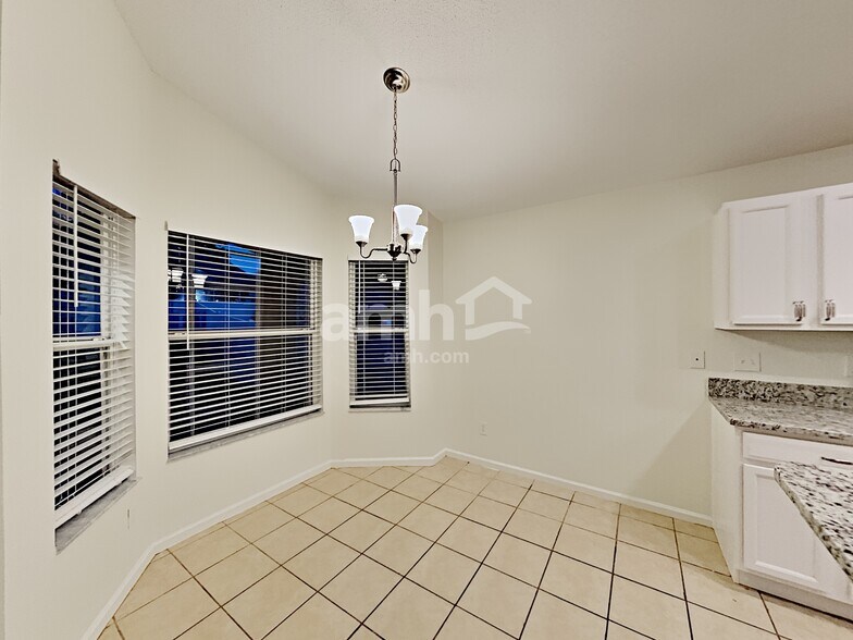 Building Photo - 15854 Bay Vista Dr