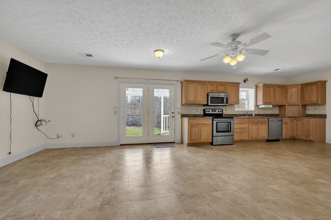 Building Photo - 7506 Sleepy Hollow Rd