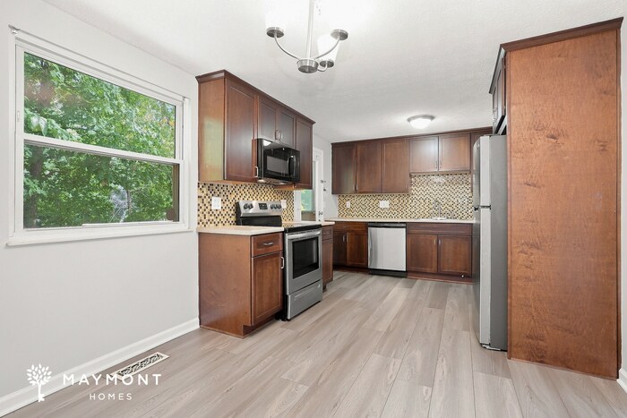 Building Photo - 4154 Wintergreen Blvd