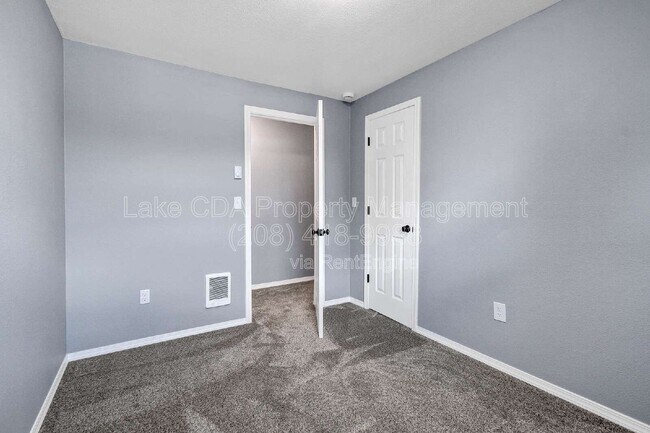Building Photo - 1423 E Lunceford Ln