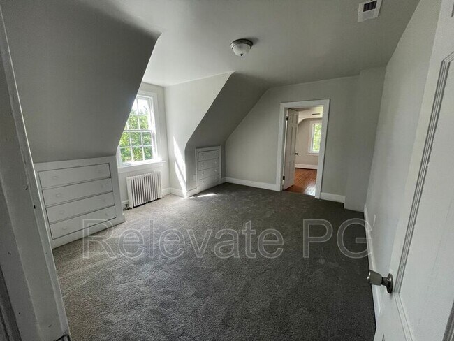 Building Photo - 10322 Cox Rd