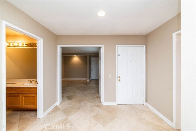 Building Photo - 25 Parkman Rd E