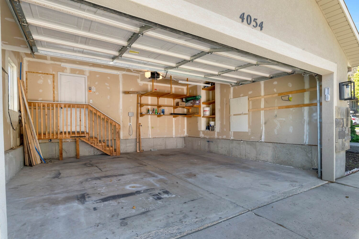 Building Photo - 4054 E Mohican Dr