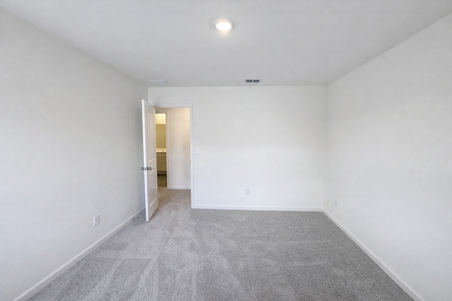 Building Photo - Fenced Backyard Coming Soon | Brand New 5 Bed Home in Winder/Bethlehem