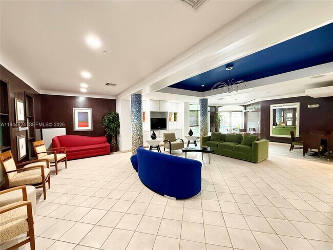 Building Photo - 6001 SW 70th St