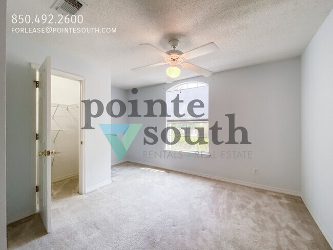 Building Photo - 5917 N Bay Point Dr