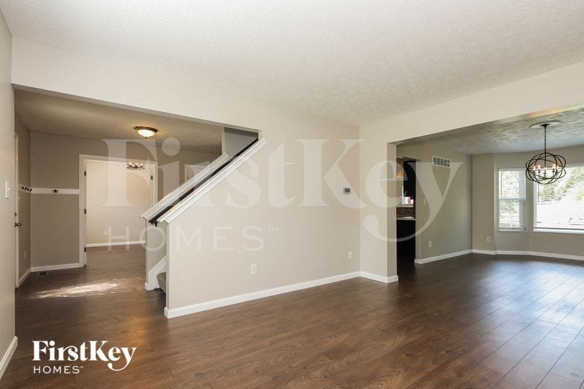 Building Photo - 160 Cambridge Dr