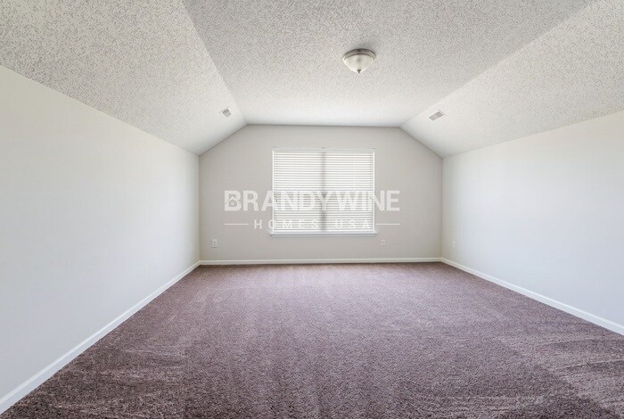 Building Photo - 6537 Hoover Cir