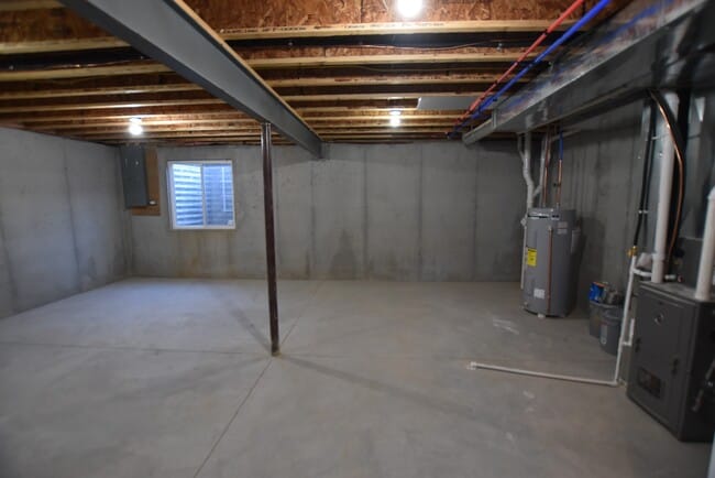 Building Photo - 3220 Regal Pl
