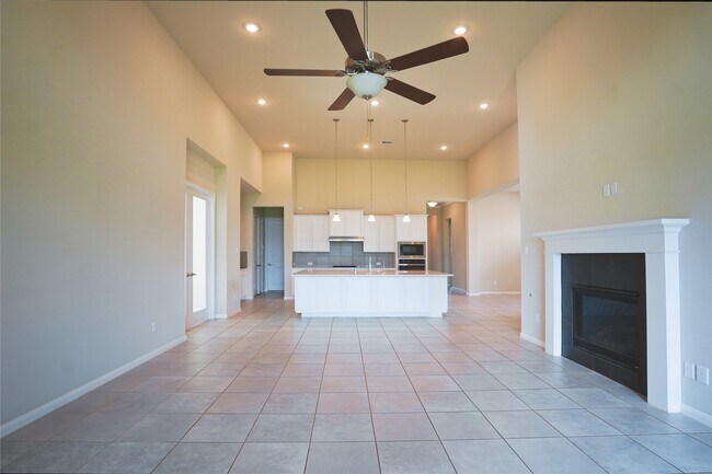 Building Photo - 29034 Canyon Oak Dr