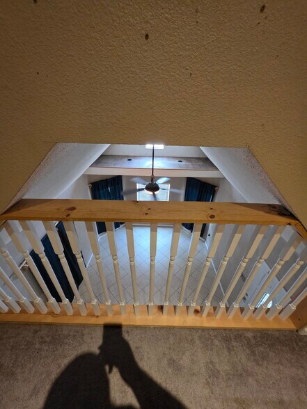 2nd floor loft - 521 E 7TH AVE