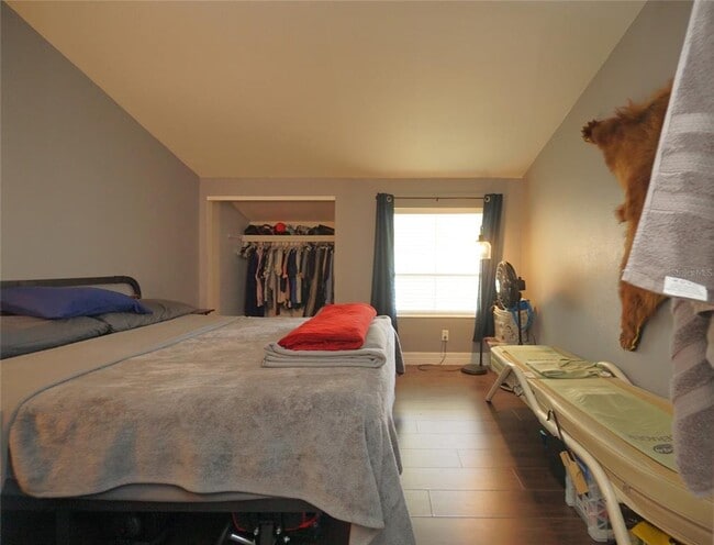 Building Photo - 4515 La Capri Ct