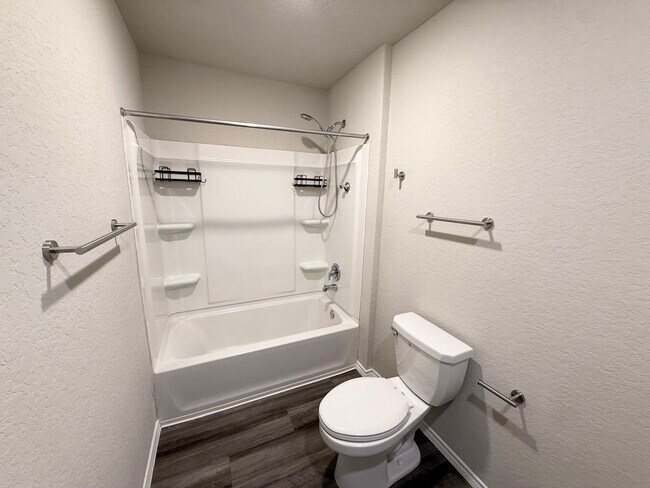 Building Photo - Gorgeous 3-bedroom, 2 Bathroom, Minutes from Randolph AFB