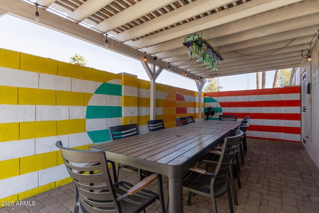 Building Photo - 3132 N 15th Ave