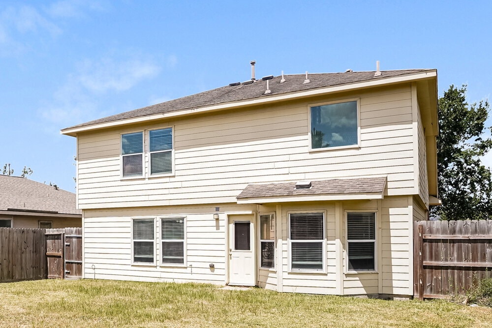 Building Photo - 7318 Cypress Pr Dr