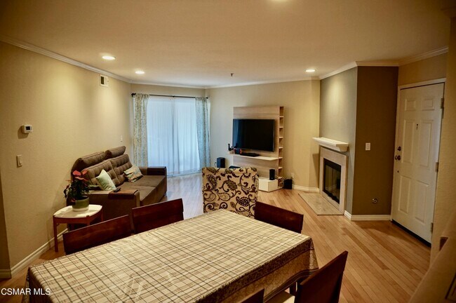 Building Photo - 5837 Oak Bend Ln