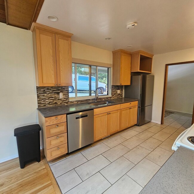 Building Photo - Private Bainbridge Island Retreat with Acreage & Modern Comforts