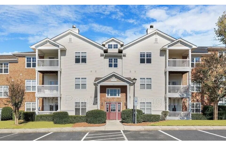 Building Photo - 339 Westbend Dr