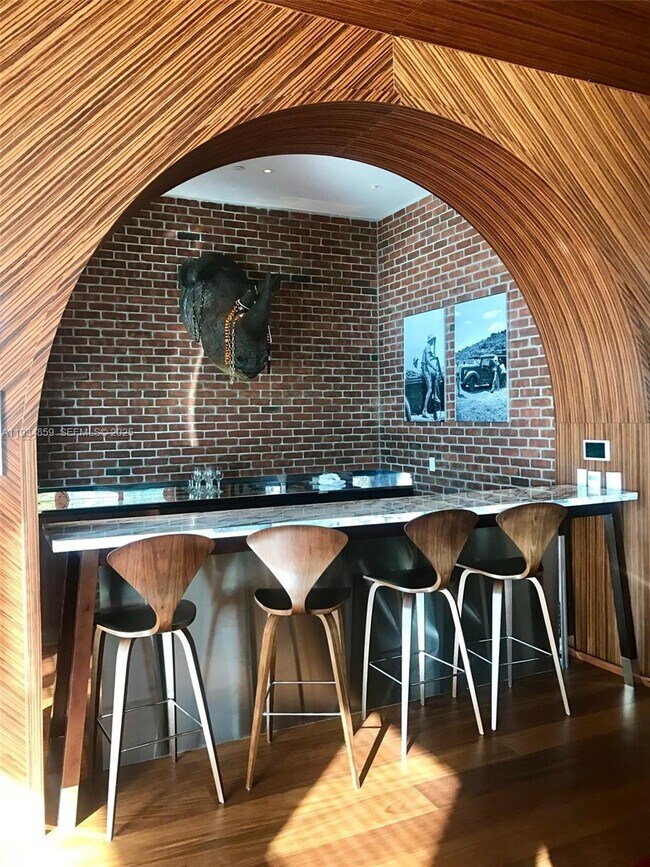 Building Photo - 1300 S Miami Ave