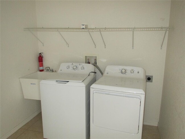 Building Photo - 3187 Sulstone Dr