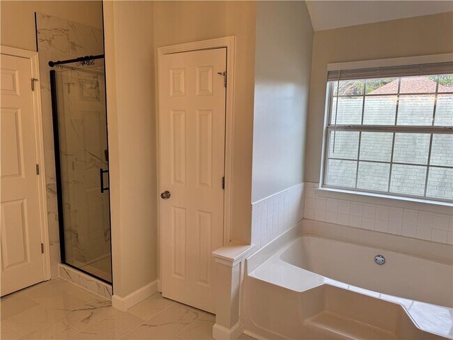 Building Photo - 4228 Defoors Farm Trail