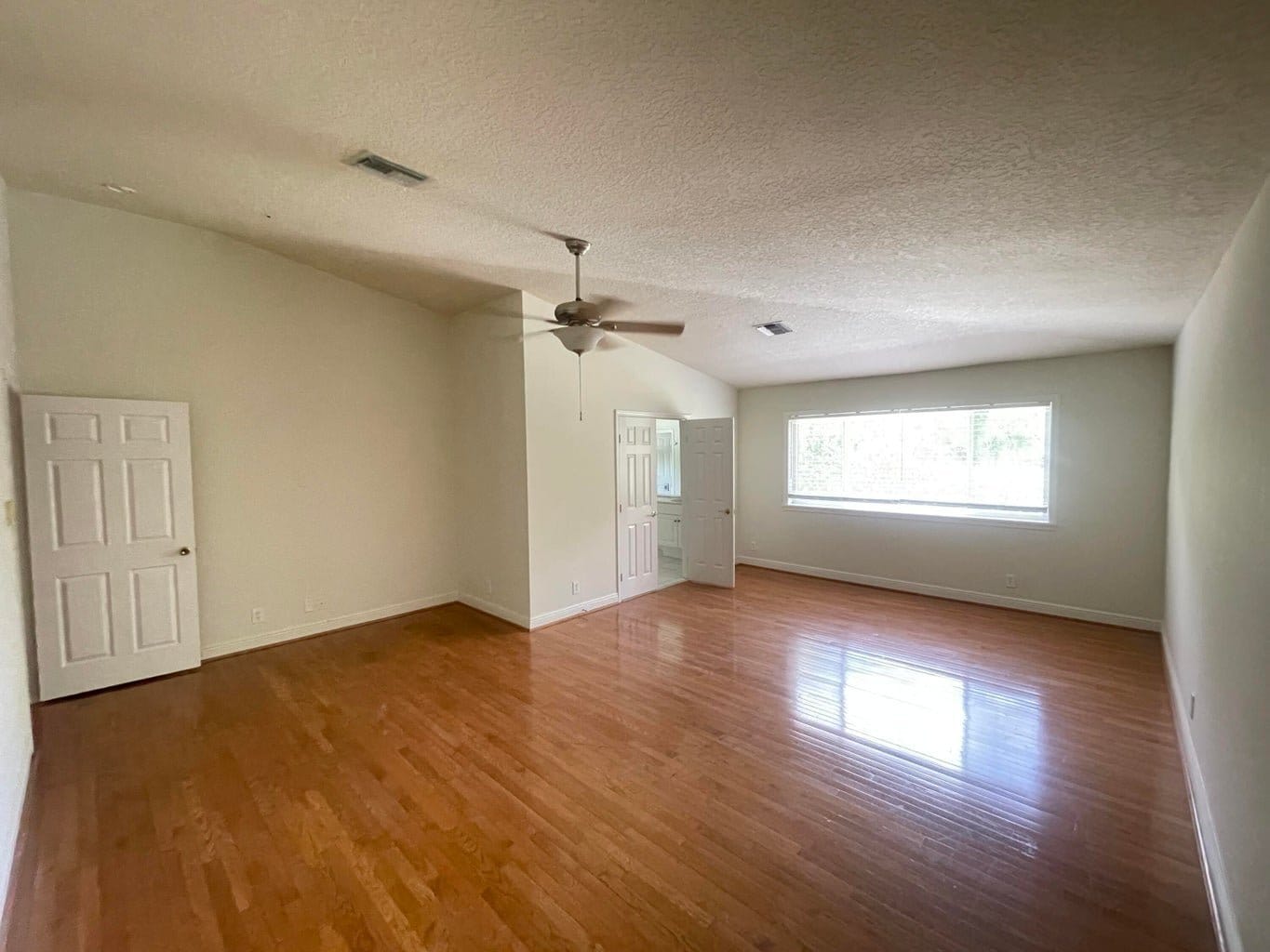 Building Photo - 10225 NW 60th Pl