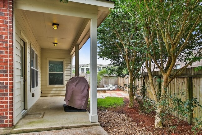 Building Photo - 602 Blue Oasis Ct